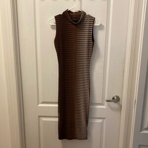 Elegant Brown Sleeveless Dress